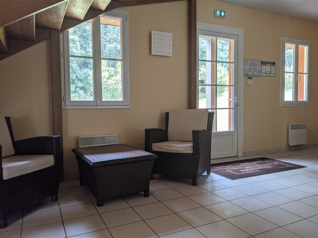 Salon bodhitreehouse